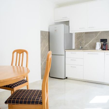 Downtown, Spacious, 2 Bedroom Apartment Belgrade Exterior photo